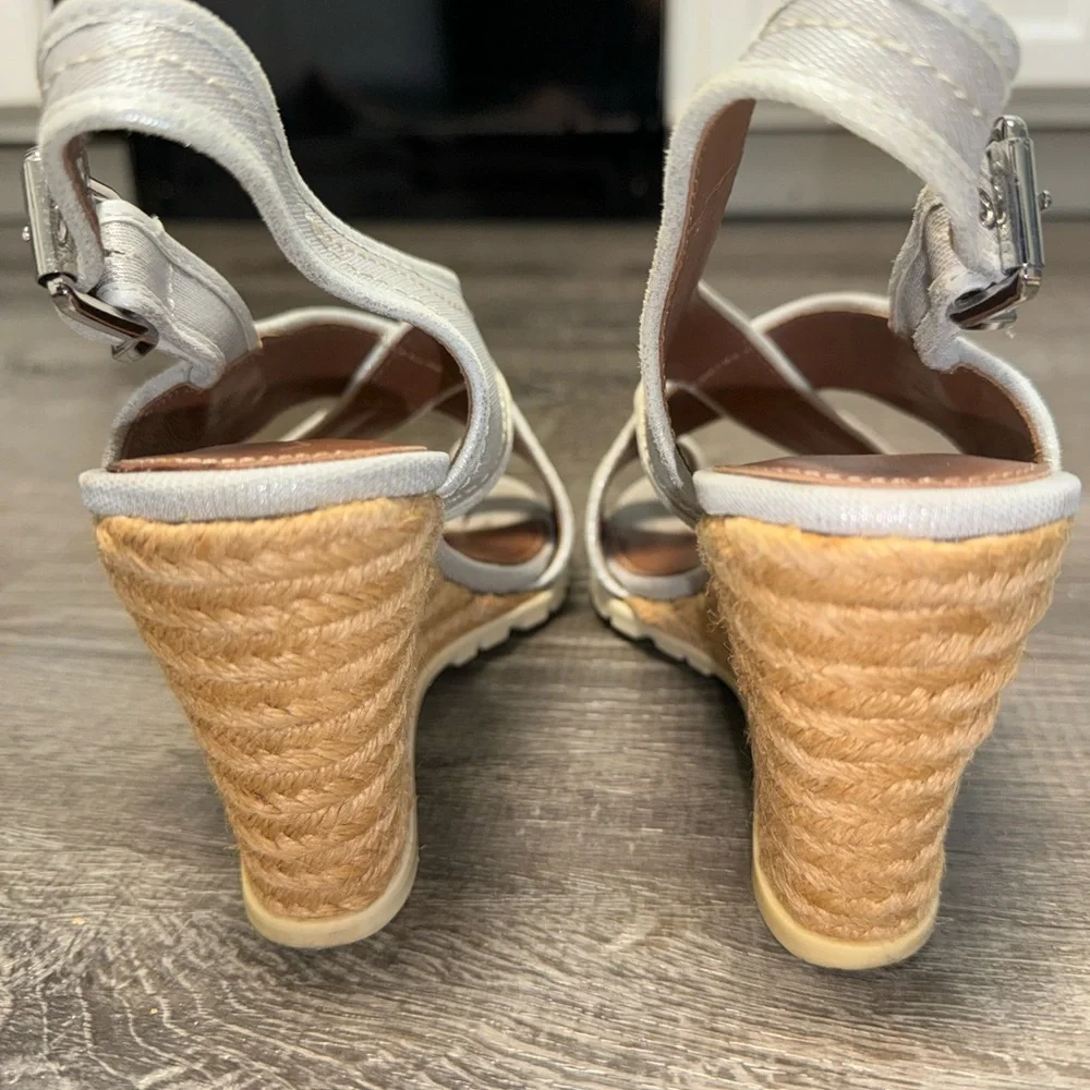 Donald J. Pliner Burgos Metallic Wedge Heel Sandals Cloth   Sz 8.5.  EUC!